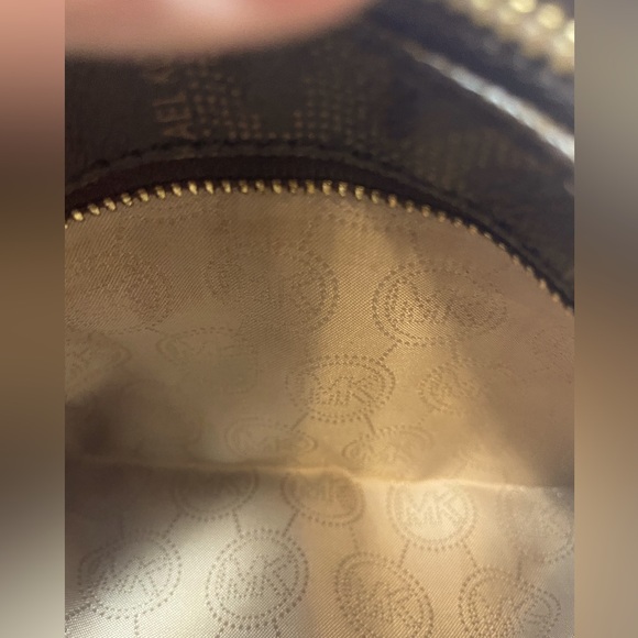 Michael Kors Zip Around Mini  purse Wristlet Clutch Brown Gold Logo Signature MK - Picture 13 of 14